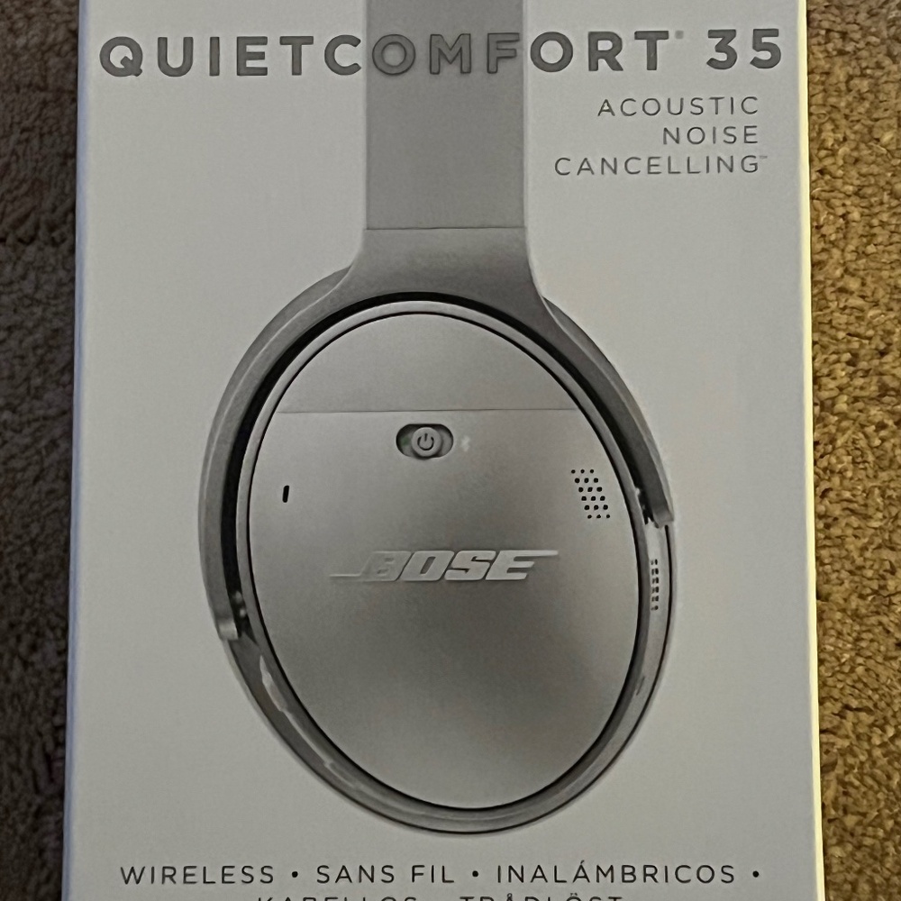 Bose QuietComfort 35 Wireless Noise Cancelling Headphones – Silver